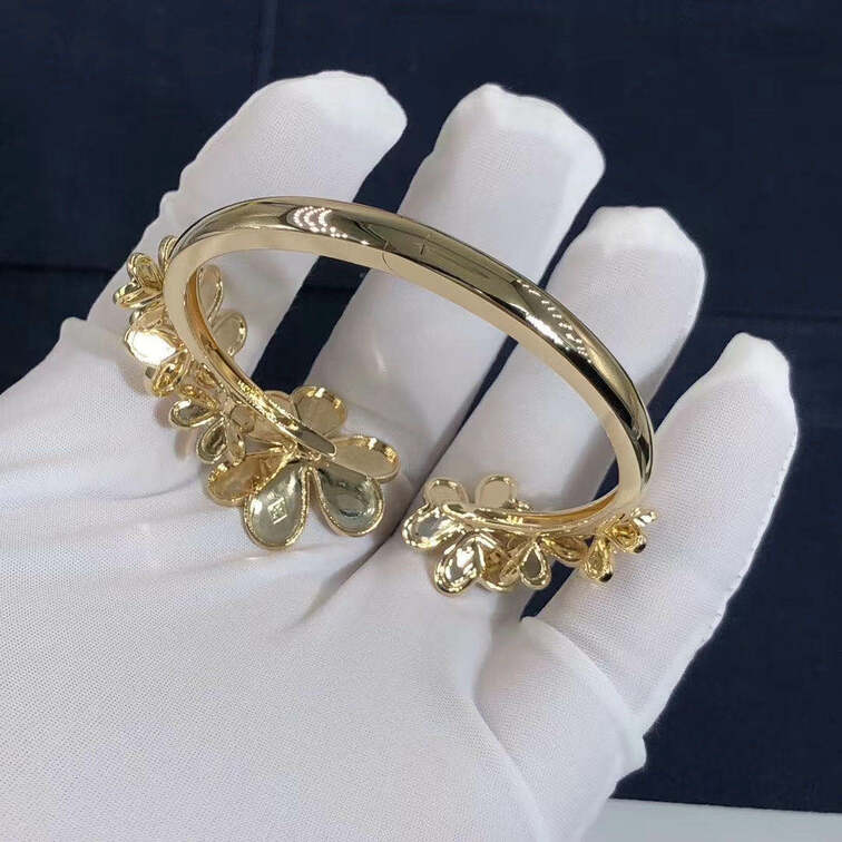 Van Cleef Arpels Frivole Bracelet 7 Flowers Yellow Gold Round Diamonds