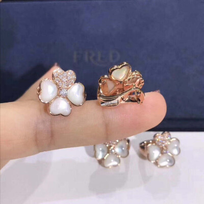 Van Cleef Arpels Medium Cosmos Earrings