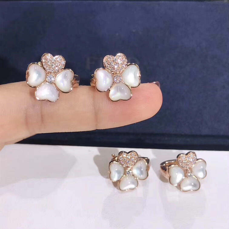 Van Cleef Arpels Medium Cosmos Earrings