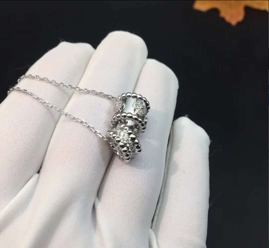 Van Cleef Arpels Perlee Clovers Pendant 18k White Gold Diamonds
