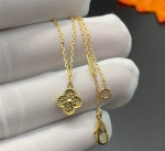 Van Cleef Arpels Sweet Alhambra Pendant 18k Yellow Gold 9mm