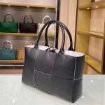 Bottega Arco Tote Black 36 Ss2022