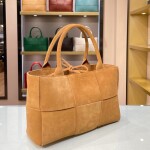 Bottega Arco Tote Brown 36 Ss2022
