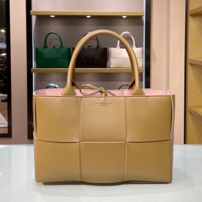 Bottega Arco Tote Brown Pink 36 Ss2022