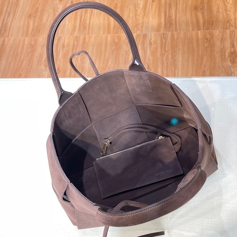 Bottega Arco Tote Dark Chocolate 36 Ss2022