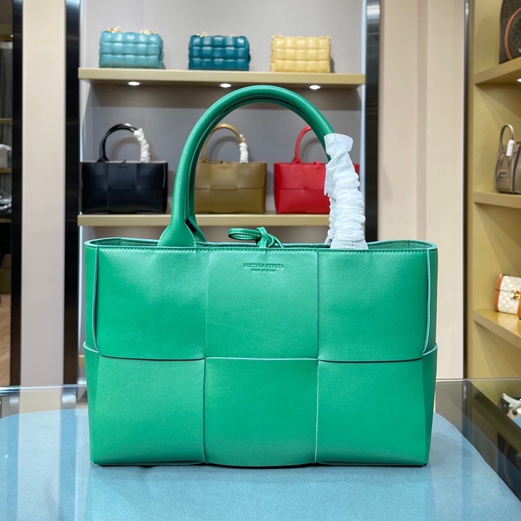 Bottega Arco Tote Green 36 Ss2022