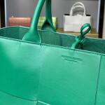 Bottega Arco Tote Green 36 Ss2022