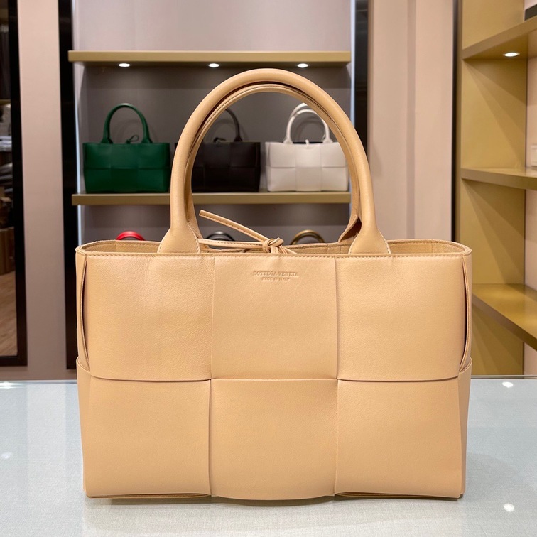 Bottega Arco Tote Lightly Yellow 36 Ss2022