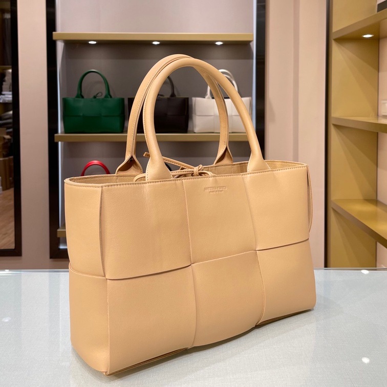 Bottega Arco Tote Lightly Yellow 36 Ss2022