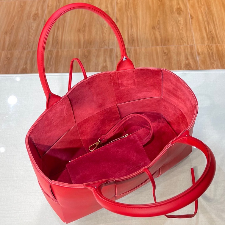 Bottega Arco Tote Red 36 Ss2022