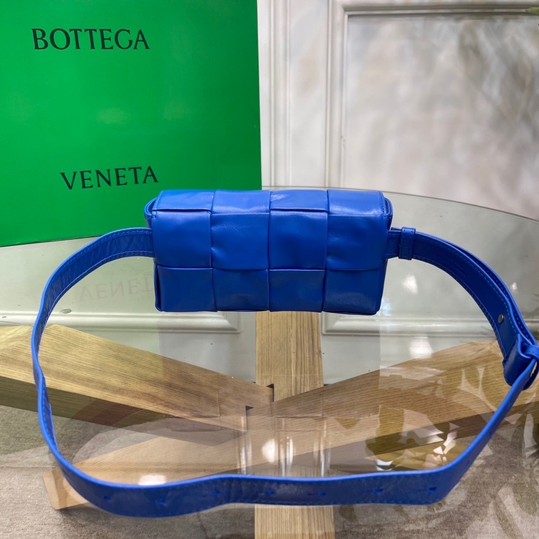 Bottega Belt Cassette Bag Blue 175 Ss2022