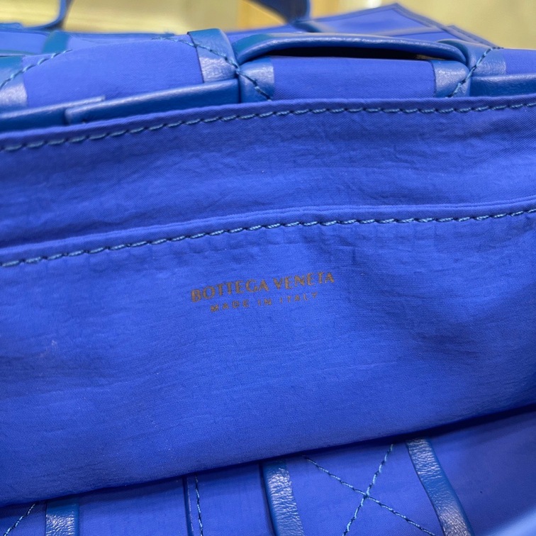Bottega Belt Cassette Bag Blue 175 Ss2022