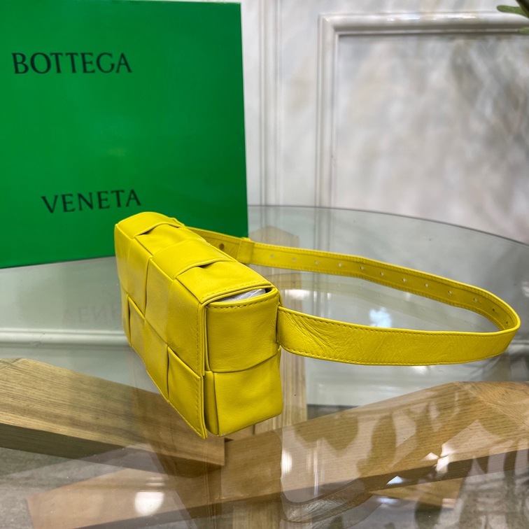 Bottega Belt Cassette Bag Yellow 175 Ss2022
