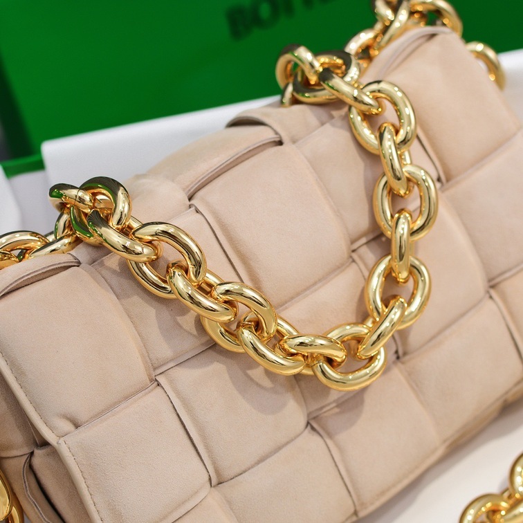 Bottega Cassette Beige 26 Ss2022