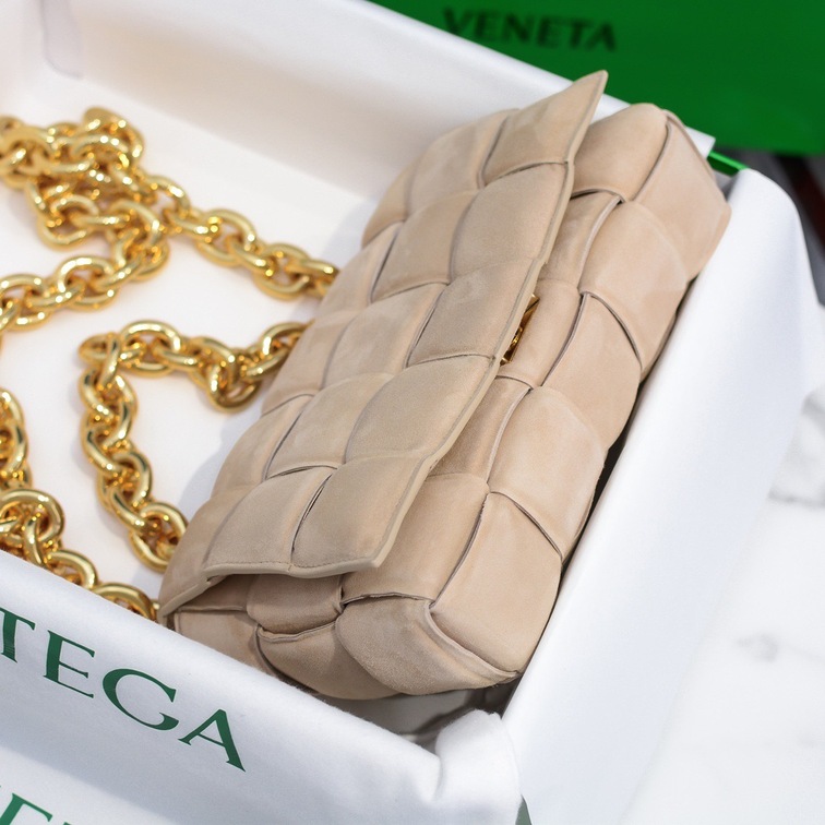 Bottega Cassette Beige 26 Ss2022