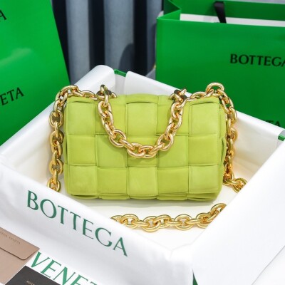 Bottega Cassette Green 26 Ss2022