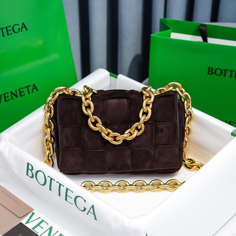 Bottega Cassette Wine 26 Ss2022