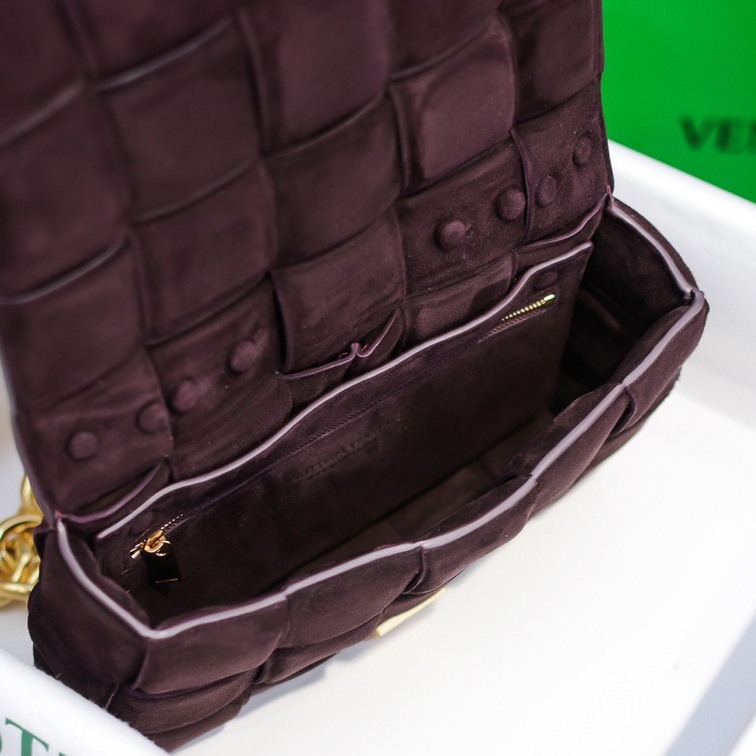 Bottega Cassette Wine 26 Ss2022