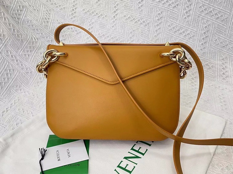Bottega Moint It Bag Brown Yellow 27 Ss2022