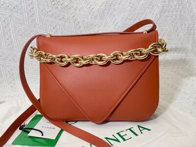Bottega Moint It Bag Sun 27 Ss2022