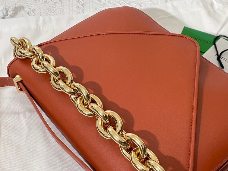 Bottega Moint It Bag Sun 27 Ss2022