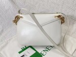 Bottega Moint It Bag White 27 Ss2022