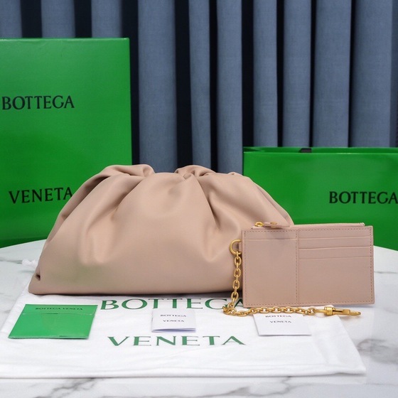 Bottega The Pouch Beige Pink 26 Ss2022