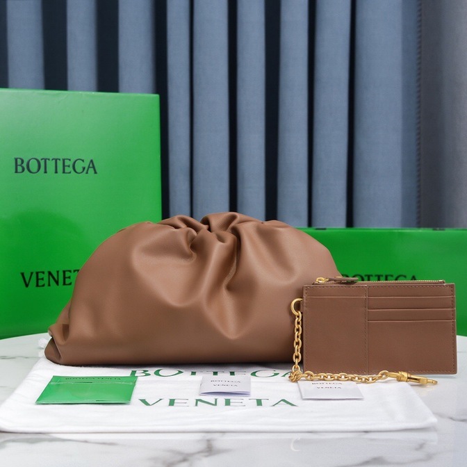 Bottega The Pouch Brown 26 Ss2022