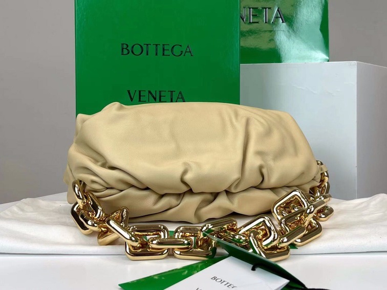 Bottega The Pouch Dark Beige Yellow Chain 26 Ss2022