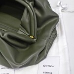 Bottega The Pouch Dark Green 26 Ss2022