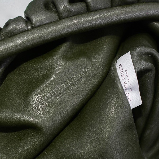 Bottega The Pouch Dark Green 26 Ss2022