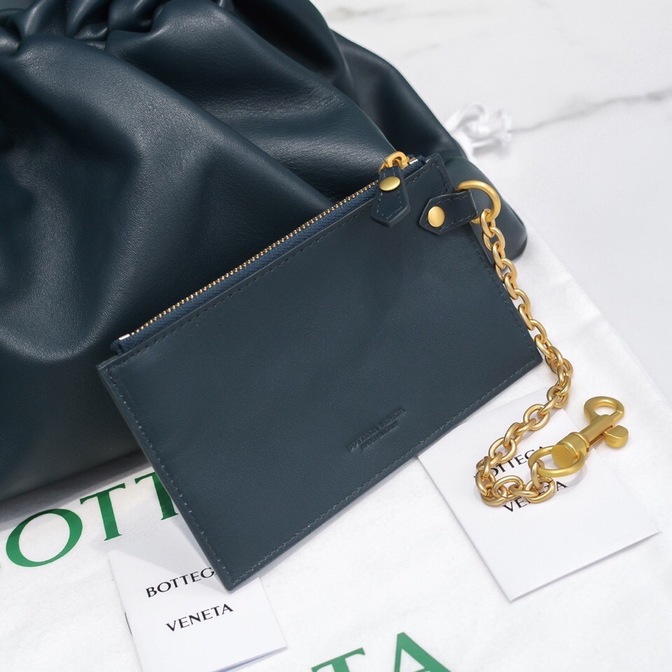 Bottega The Pouch Dark Mint 26 Ss2022