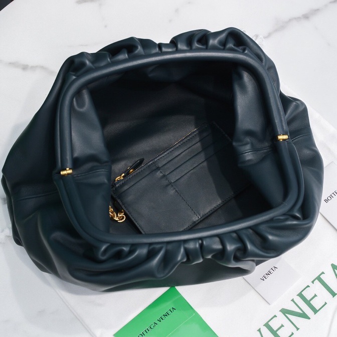 Bottega The Pouch Dark Mint 26 Ss2022