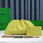 Bottega The Pouch Green 26 Ss2022