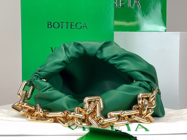 Bottega The Pouch Green Yellow Chain 26 Ss2022