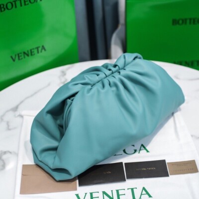 Bottega The Pouch Mint 26 Ss2022