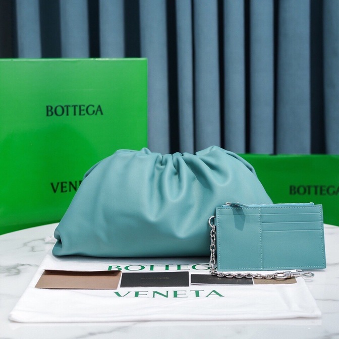 Bottega The Pouch Mint 26 Ss2022