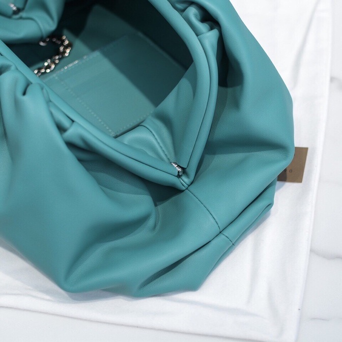 Bottega The Pouch Mint 26 Ss2022
