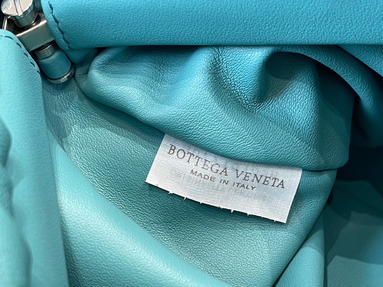 Bottega The Pouch Mint Sliver Chain 26 Ss2022