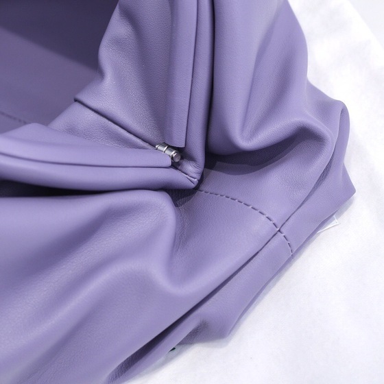 Bottega The Pouch Purple 26 Ss2022