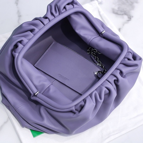 Bottega The Pouch Purple 26 Ss2022