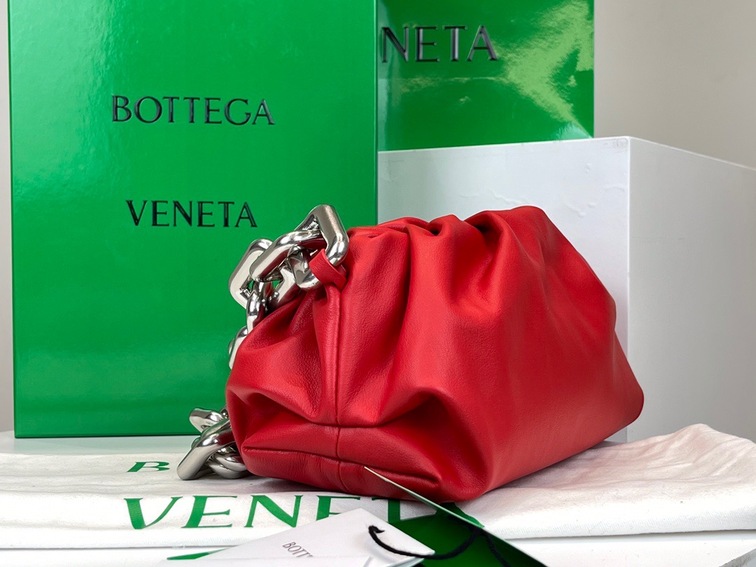 Bottega The Pouch Red Sliver Chain 26 Ss2022