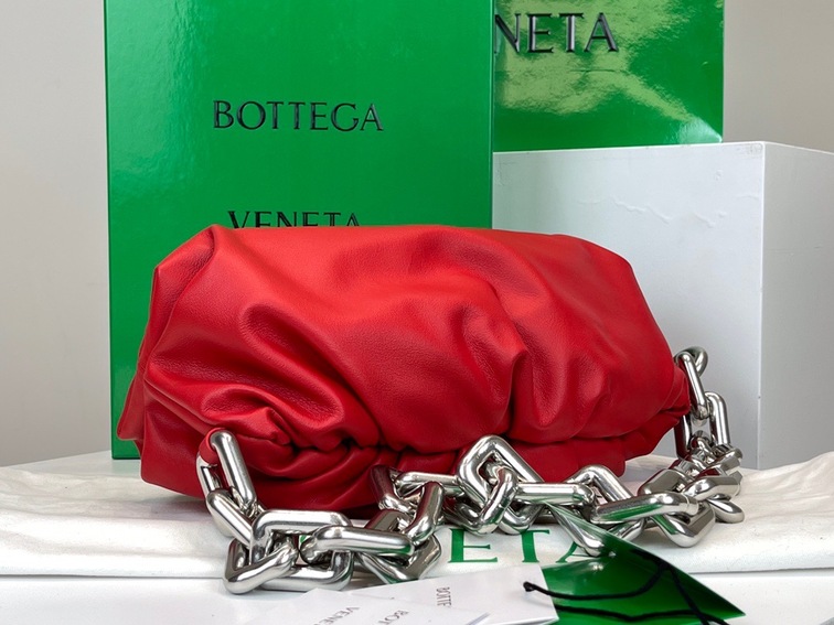 Bottega The Pouch Red Sliver Chain 26 Ss2022