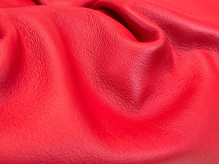 Bottega The Pouch Red Sliver Chain 26 Ss2022