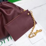 Bottega The Pouch Ruby Red 26 Ss2022