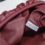 Bottega The Pouch Ruby Red 26 Ss2022