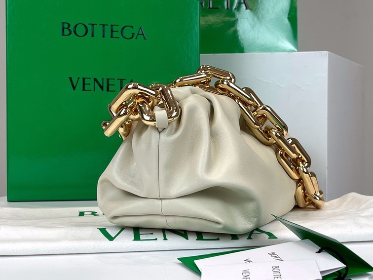 Bottega The Pouch White Yellow Chain 26 Ss2022