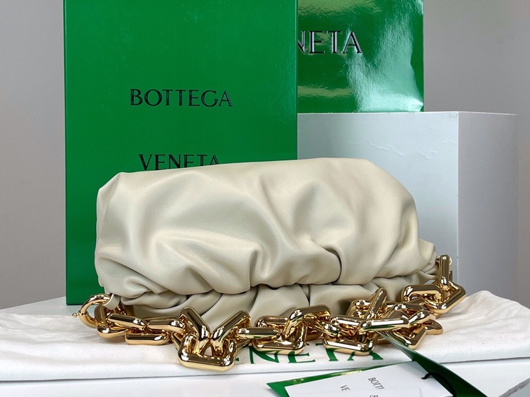 Bottega The Pouch White Yellow Chain 26 Ss2022