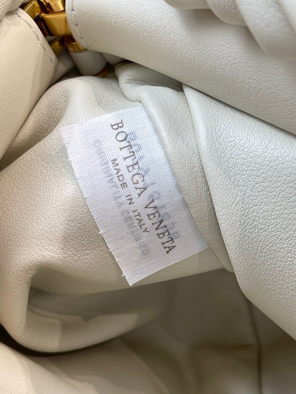 Bottega The Pouch White Yellow Chain 26 Ss2022