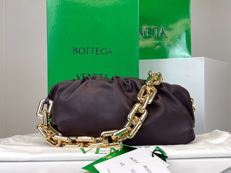 Bottega The Pouch Wine Sliver Chain 26 Ss2022